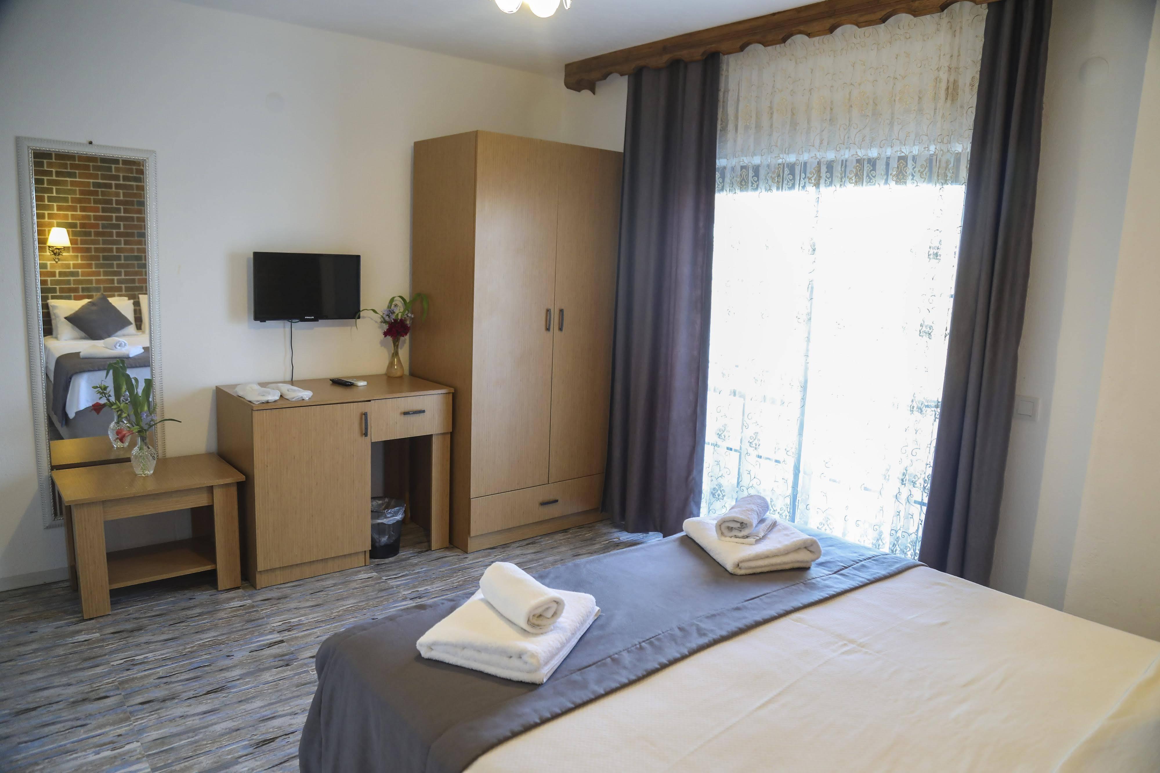 Aksu Hotel Alaçatı Exterior foto