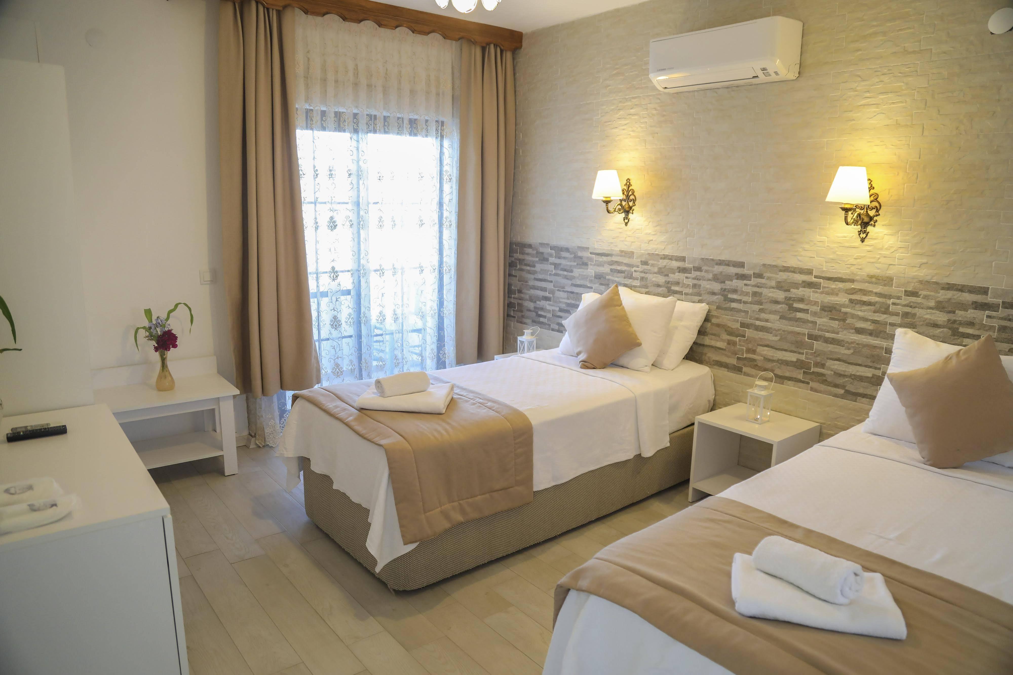 Aksu Hotel Alaçatı Exterior foto